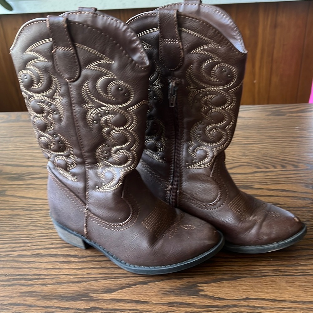 Cat and jack cow girl boots